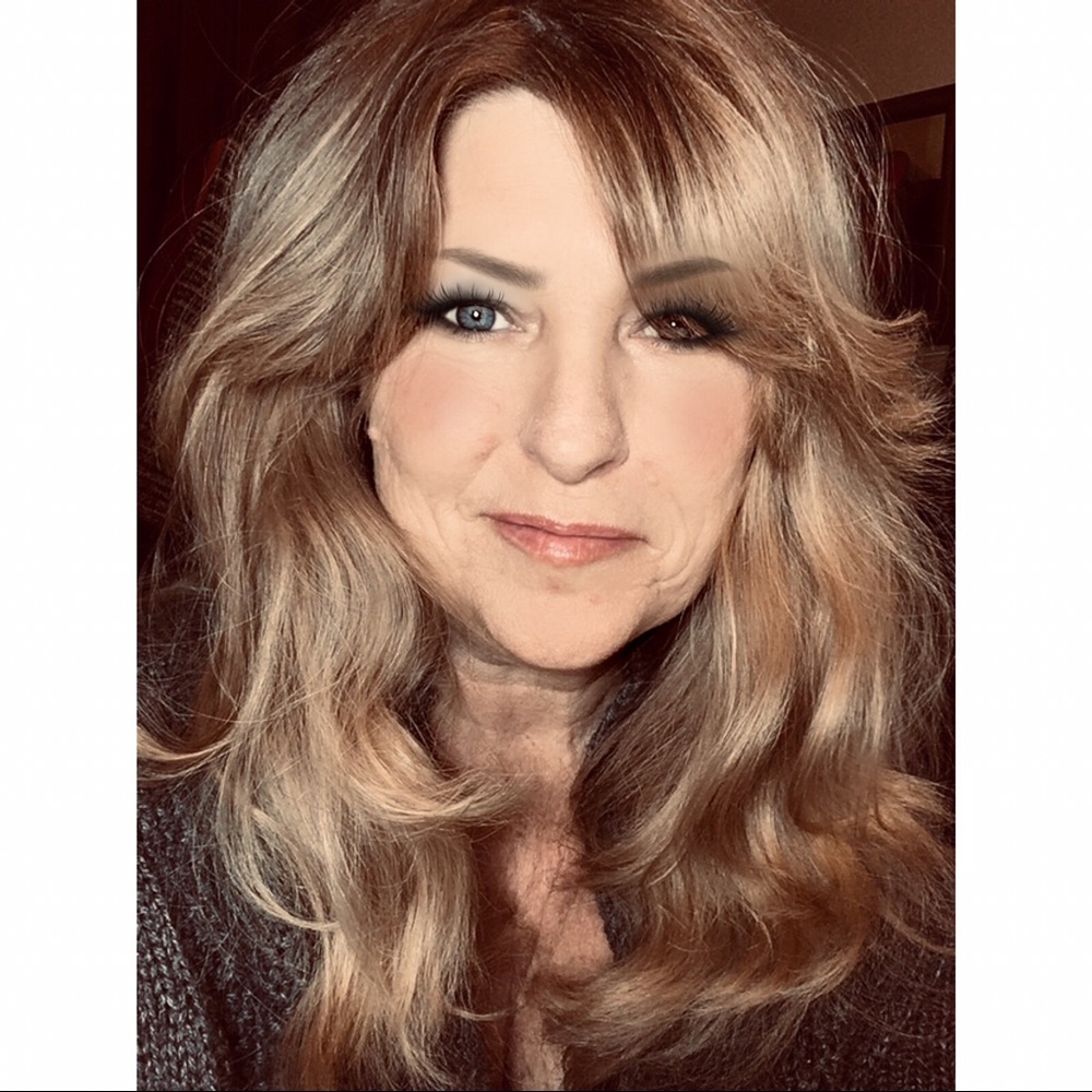 Meet your Posher, Gina
